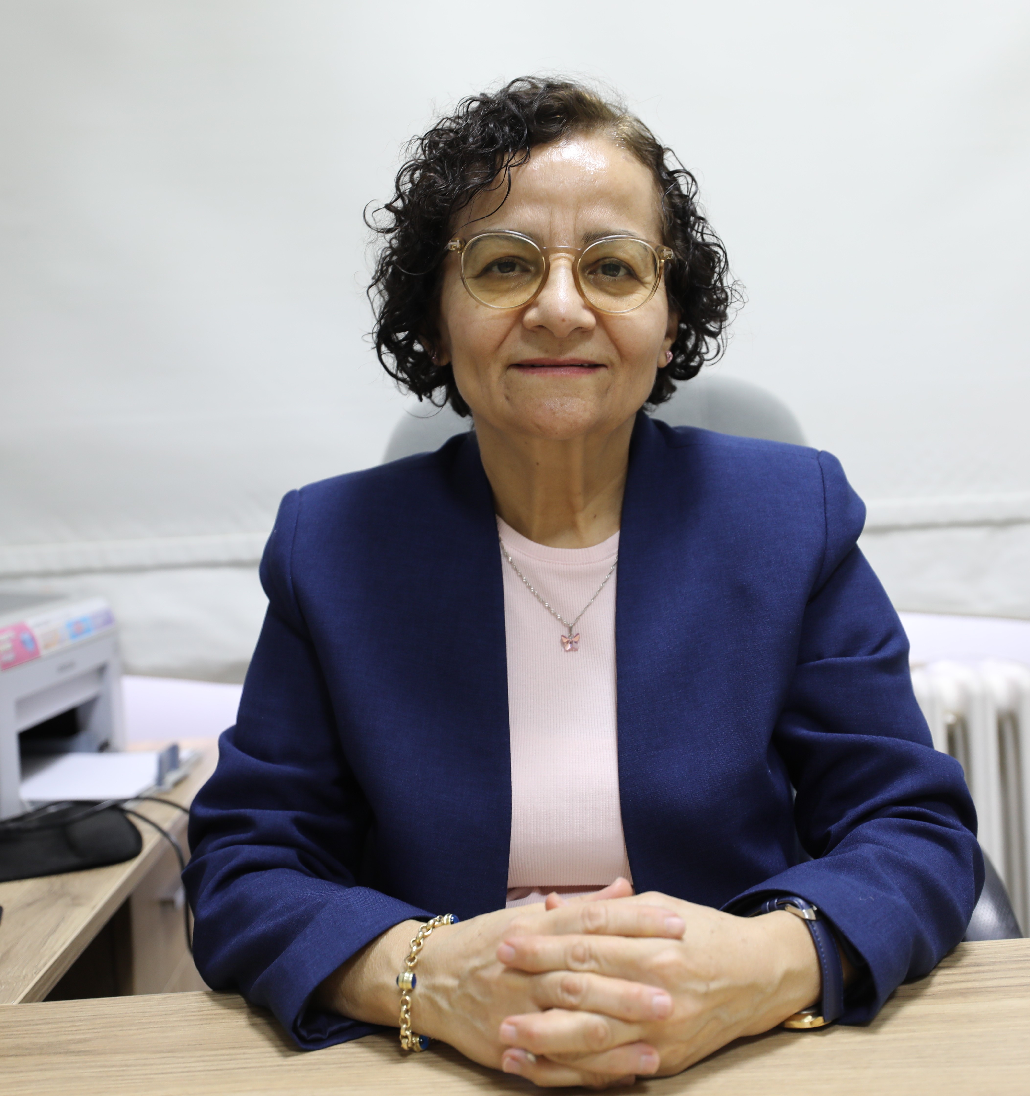 Fırat Üniversitesi Halk Sağlığı Anabilim Dalı Başkanı Prof. Dr. Edibe Pirinçci, rahim ağzı (serviks) kanseri hakkında önemli bilgiler paylaştı.