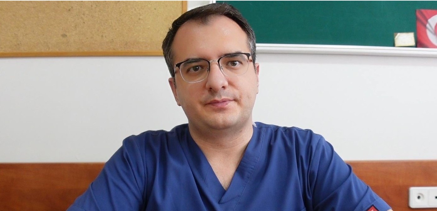 Algoloji Bilim Dalı Dr. Öğretim Üyesi Mustafa Özdemir, migren ve kronik baş ağrısı hakkında önemli açıklamalarda bulundu.